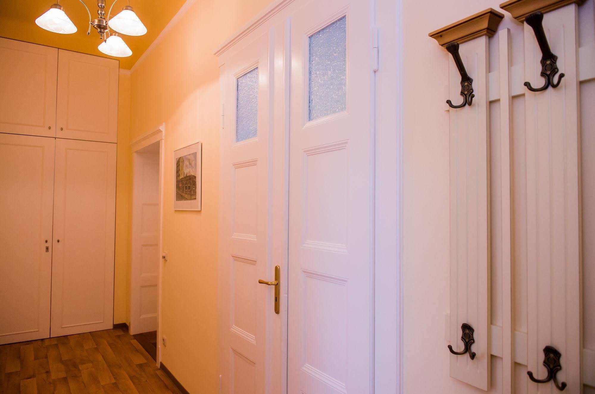 דרזדן Apartmenthaus Stadt Metz מראה חיצוני תמונה
